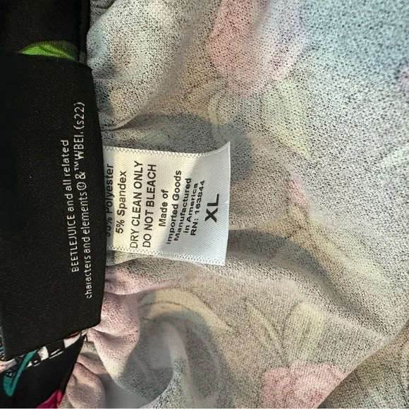 Vixen by Micheline Pitt Beetlejuice Sandworms Roses Swing Skirt size XL - Picture 3 of 4